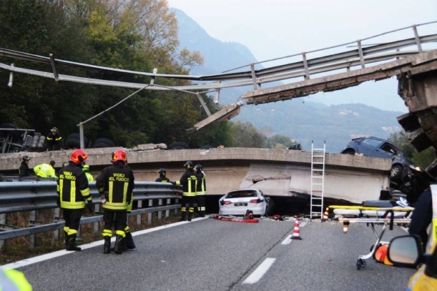 L'intervento dei soccorritori (Cardini)