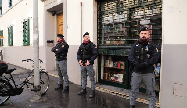 Risultati immagini per bomba a Firenze immagini