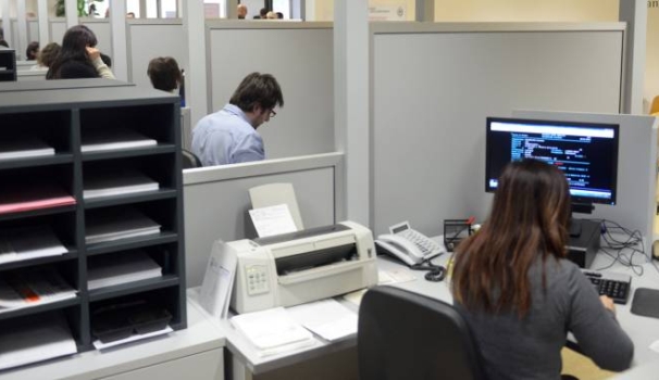 Lo sportello di una pubblica amministrazione (ImagoE)