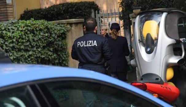Omicidio in via Varthema, una giovane è morta dopo un colpo alla testa (foto Schicchi)