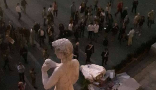 Картинки по запросу crolla statua fisher