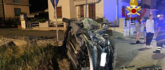 terni tragico schianto nella notte muore un 24enne cronaca lanazione it