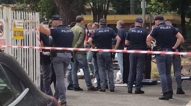 orrore a roma trovato cadavere in una valigia la compagna non l ho ucciso io cronaca