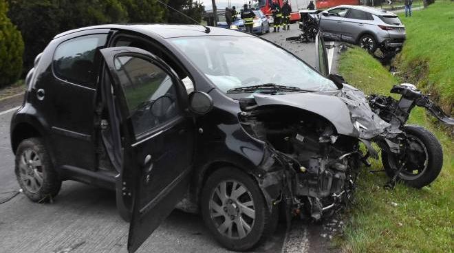 montecchio scontro frontale muore una donna cronaca ilrestodelcarlino it