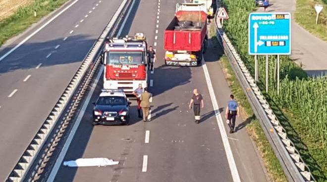 incidente in transpolesana tra fratta e villamarzana morto un carabiniere cronaca ilrestodelcarlino it