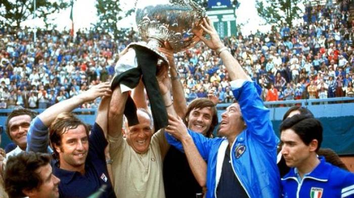 Bertolucci e la Davis 1976: "Magliette rosse? Avrei giocato in mutande" -  Tennis - quotidiano.net