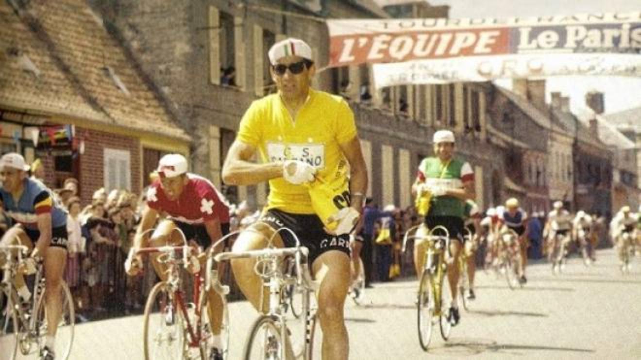 ciclismo collare d oro del coni alla memoria per gastone nencini sport lanazione it