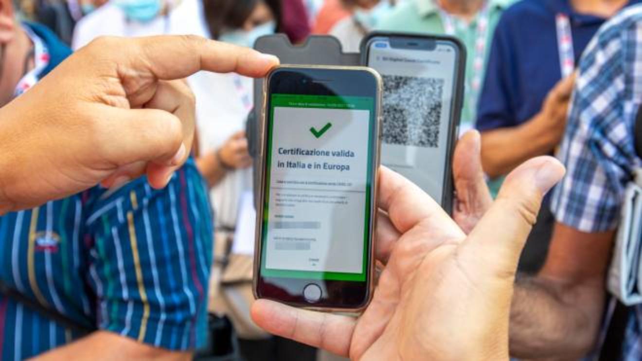 super green pass e obbligo vaccini cosa cambia dai ristoranti ai cinema le nuove regole cronaca