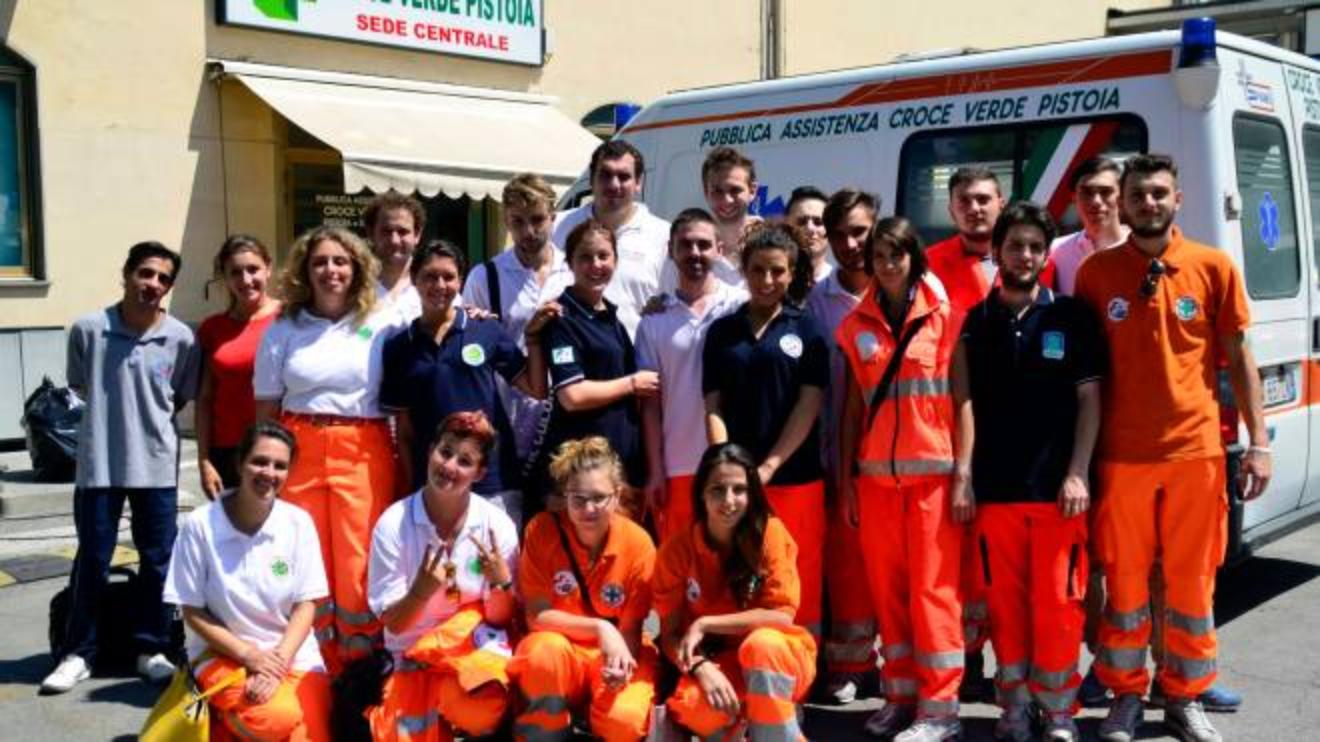 neanche il caldo ferma la croce verde centinaia le persone impegnate e tanti i servizi cronaca