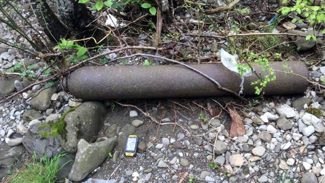 Trovato Ordigno Bellico Sulla Riva Del Lago Cronaca Lanazione It