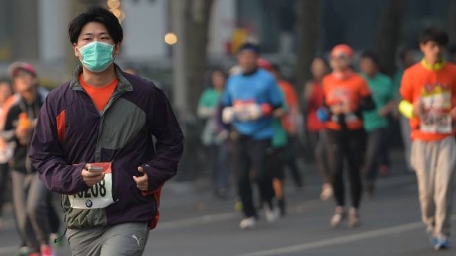 Maratona In Mascherina Ecco Come Si Corre A Shanghai Esteri Quotidiano Net