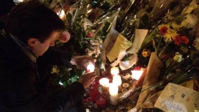 Terrorismo L Omaggio Di Nardella Al Bataclan Cronaca Lanazione It