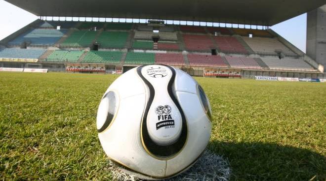 Serie B Sorteggiato Il Calendario Ecco I Debutti Delle Lombarde Sport Calcio Ilgiorno It Calendario Rimini Calcio 2022