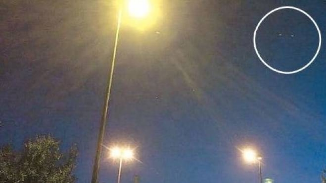 Luci Sospette In Cielo Sfere Rossastre Di Forma Lenticolare Ufo Cronaca Ilrestodelcarlino It