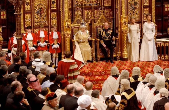 Elisabetta II e Filippo, scatti da un matrimonio da record