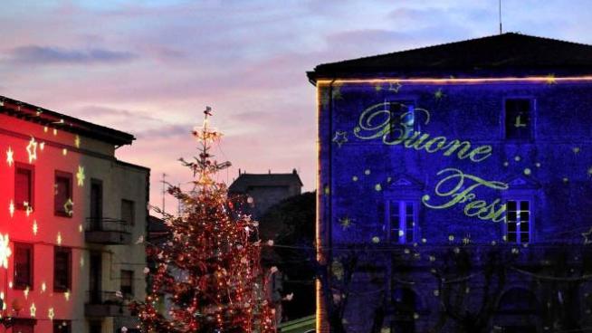 Paesi Incantati Con I Presepi E Gli Addobbi Di Natale Cosa Fare Lanazione It