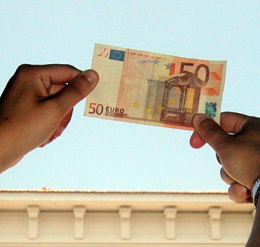 Funzioni Essenziali E Non Scarne Della Piattaforma Di Trading Come I Soldi Falsi Partikasamatnieki