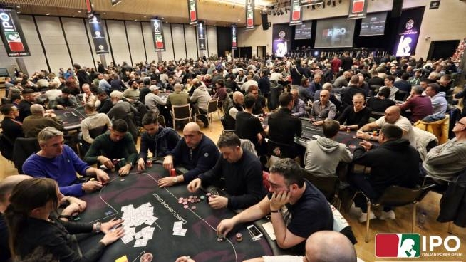 Campione D Italia Il Francese Silbernagel Re Del Poker Nel Torneo Piu Ricco D Europa Sport