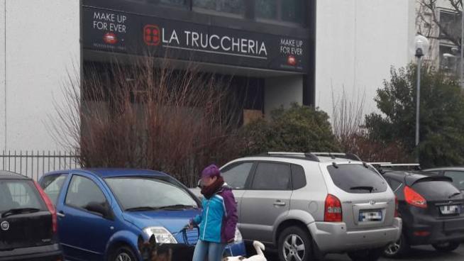 Castel Maggiore Ladri Vanitosi Rubano 40 000 Euro Di Trucchi Cronaca Ilrestodelcarlino It