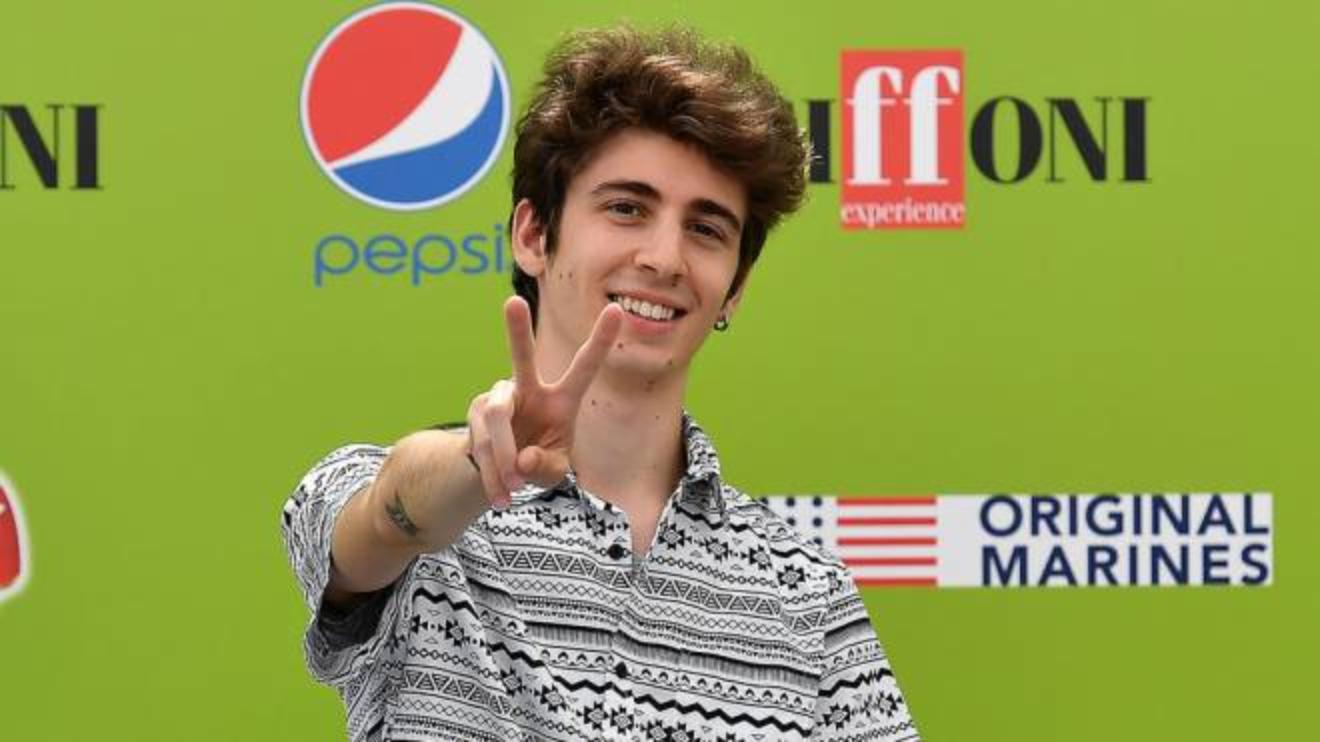 Favij Fare Lo Youtuber E Un Gioco Ragazzi Cercate Amici Veri Cronaca Quotidiano Net