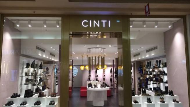 Bologna Le Scarpe Cinti Vanno All Asta Conti In Ordine E Tre Pretendenti Cronaca Ilrestodelcarlino It