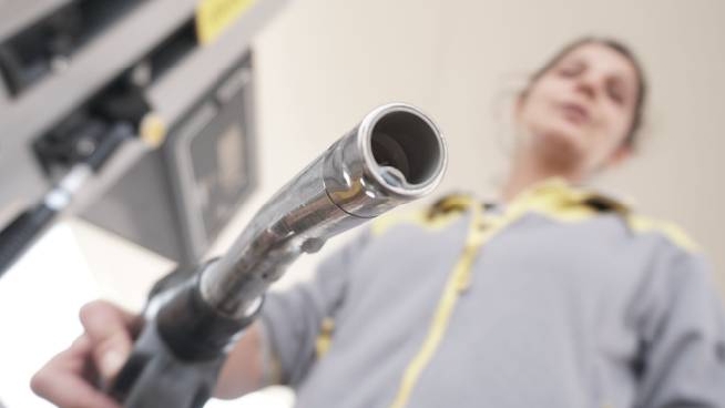 Autostrada Benzina Oltre I 2 Euro Segnalato Un Distributore Anche In Provincia Di Arezzo Cronaca