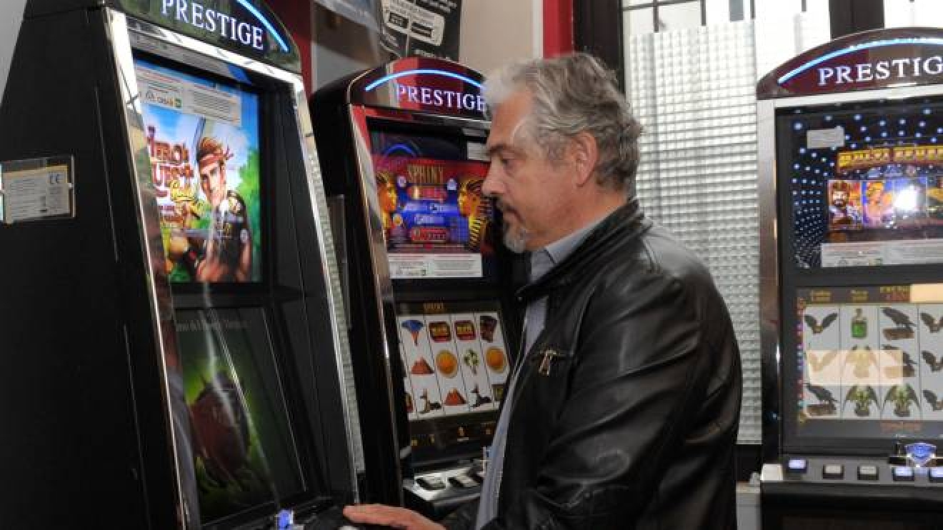 Imola Lotta Alle Slot Ricomincia Il Braccio Di Ferro Con Il Comune Cronaca Ilrestodelcarlino It