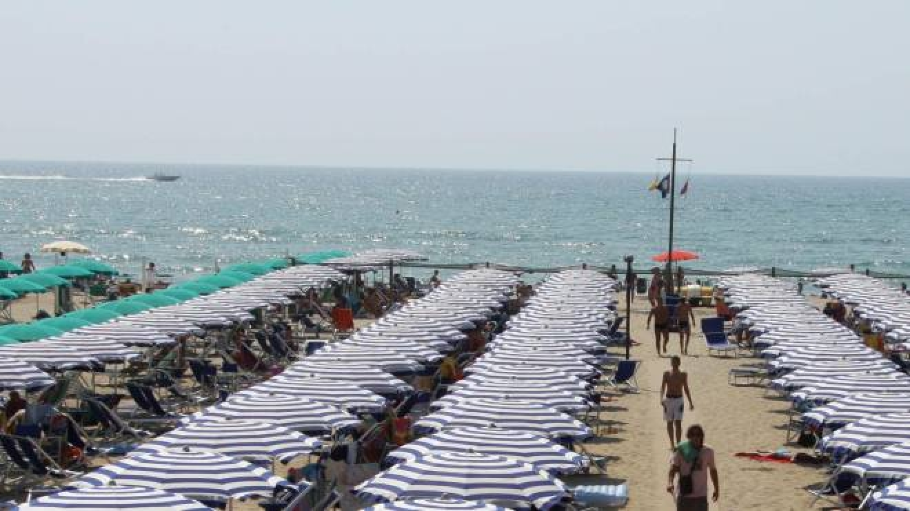 Download Al Mare Con La Mascherina Impossibile Cronaca Lanazione It For Android Free Get Wallpaper Al Mare Con La Mascherina Impossibile Cronaca Lanazione It For iPhone