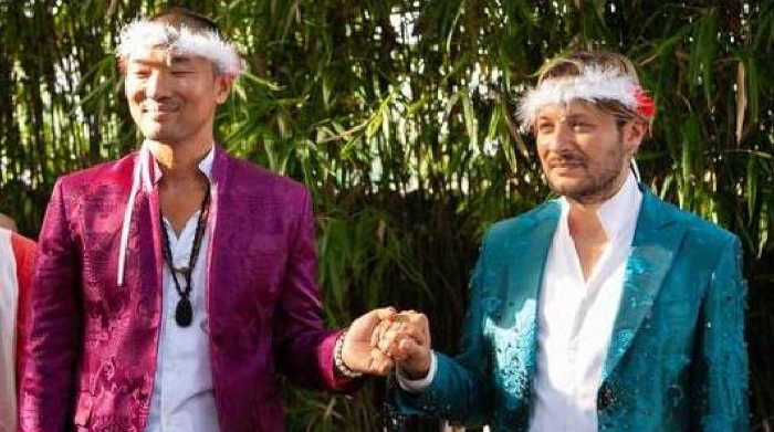 Milano Lo Stilista Cruciani E L Ex Iena Yang Shi Sposi Con La Benedizione Di Sala Cronaca