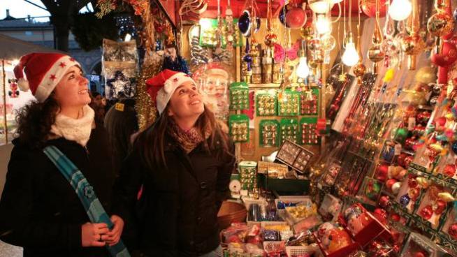 Fiera Di Santa Lucia Bologna E Gia Aria Di Natale Cosa Fare Ilrestodelcarlino It