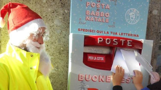 Macerata Torna La Posta Di Babbo Natale Cosa Fare Ilrestodelcarlino It
