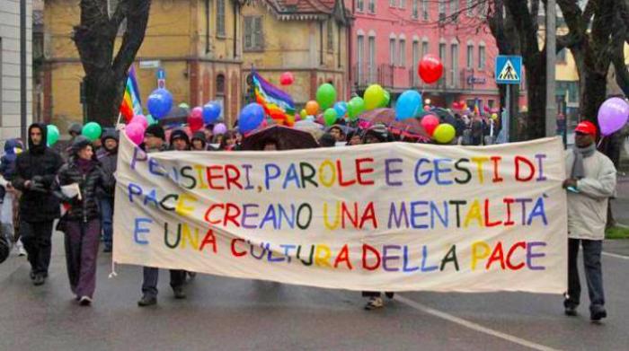 Treviglio La Marcia Della Pace Per La Buona Politica Cronaca Ilgiorno It