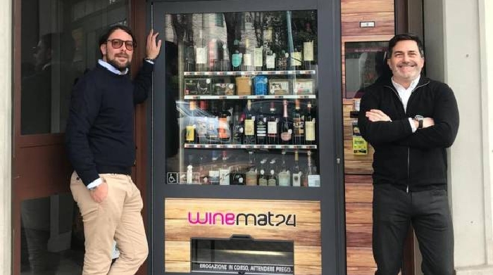 Il Vino Ora Si Acquista Al Distributore Automatico Come Le Merendine Cronaca Lanazione It