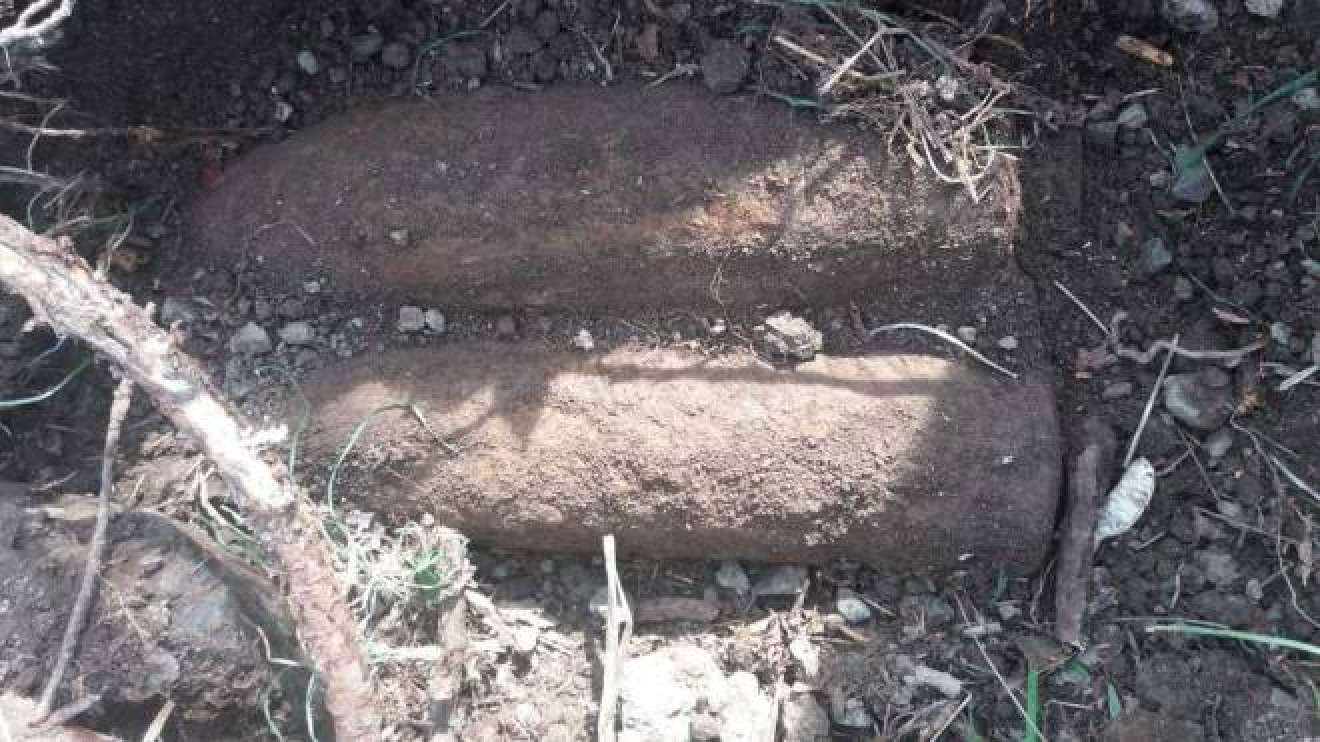 Dalla Terra Spuntano Due Ordigni Bellici Cronaca Lanazione It