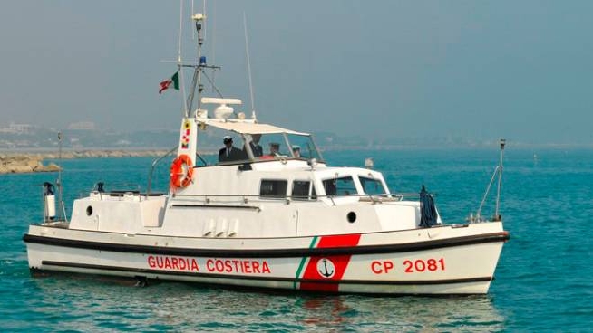 Guardia Costiera (Foto d'archivio Sgattoni)