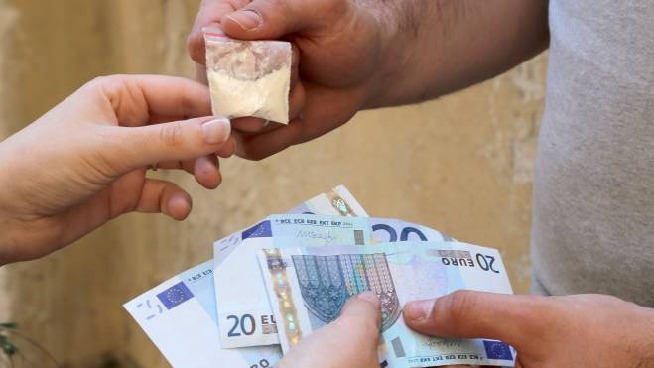 Pesaro Overdose Da Eroina Caccia Allo Spacciatore Cronaca Ilrestodelcarlino It