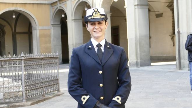 Federica Vannucchi E La Prima Pratese Ufficiale Della Marina Cronaca Lanazione It