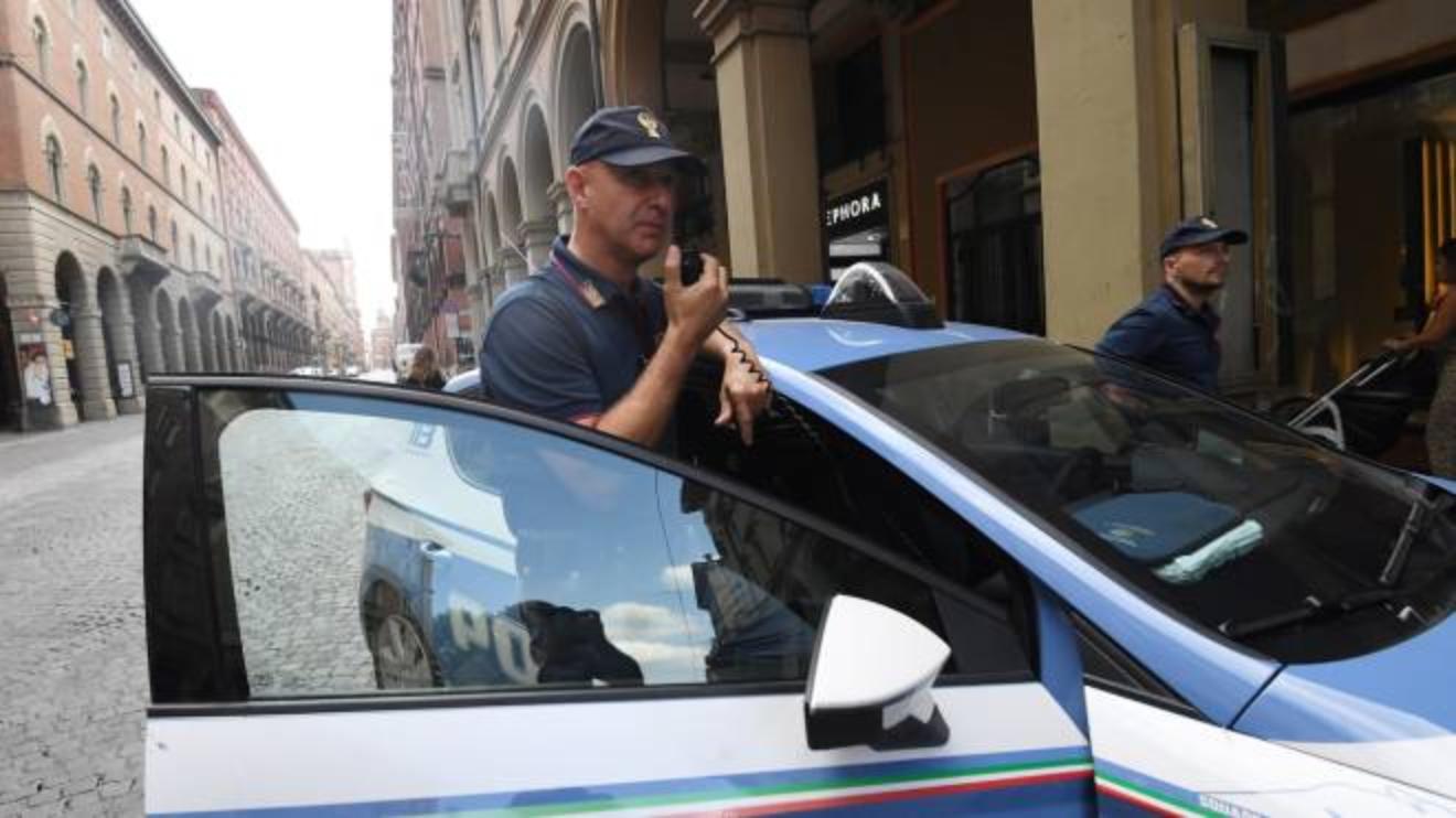 Baby Gang Bologna Adolescente Accoltellato In Via Indipendenza