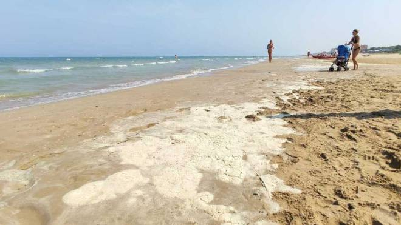 Get Torrette Di Fano La Schiuma In Mare Crea Allarme Via Alle For Android Free Wallpaper Torrette Di Fano La Schiuma In Mare Crea Allarme Via Alle Free