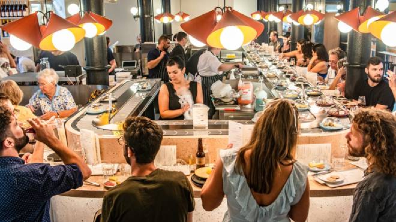 In Questo Ristorante I Formaggi Arrivano Con Il Nastro Trasportatore Itinerari Quotidiano Net