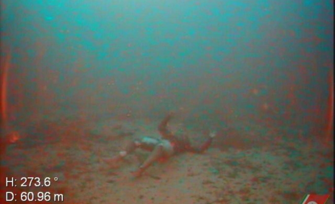 Lampedusa, le tragiche foto dei migranti annegati. (Attenzione, immagini forti)