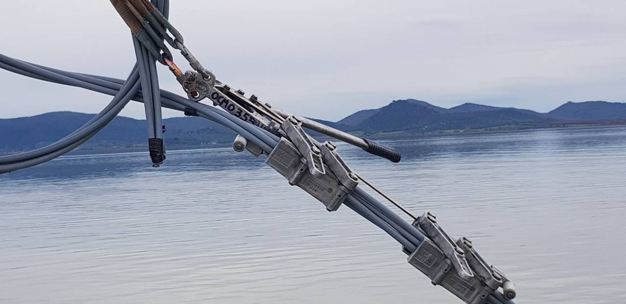 Natale Da Record Sul Trasimeno L Albero In Acqua Piu Grande Del Mondo Cronaca Lanazione It