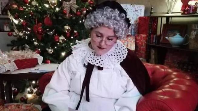 Il Centro Di Massa S Illumina A Festa E Arriva Babbo Natale Cronaca Lanazione It