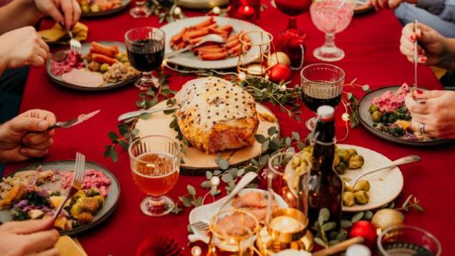 Vigilia Di Natale Cosa Si Mangia La Bufala Della Carne Vietata Cronaca Quotidiano Net