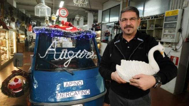 Natale Come Ti Riciclo Il Dono Non Gradito Il Rigattiere Il 27 Dicembre C Era La Coda Cronaca