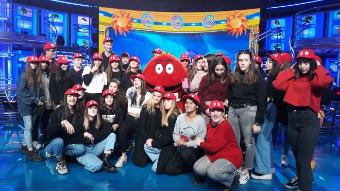 Il Liceo Colonna Negli Studi Di Striscia La Notizia Cronaca Lanazione It
