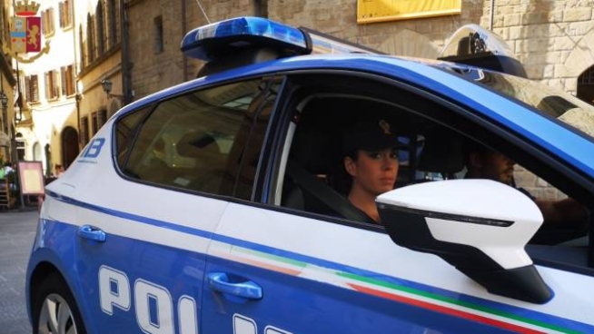 La polizia