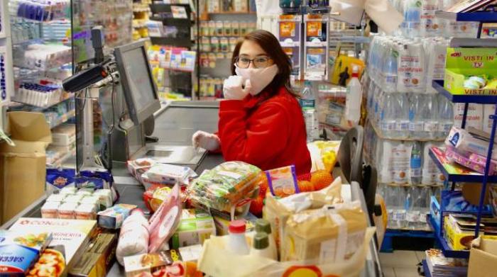 mascherine in vendita nei supermercati coop e conad ecco i prezzi cronaca ilrestodelcarlino it