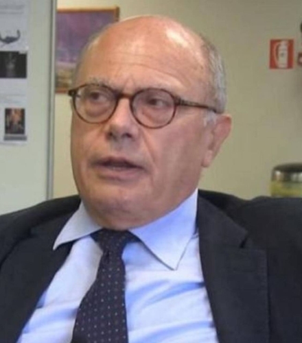 Le previsioni sbagliate dai virologi sul Covid-19