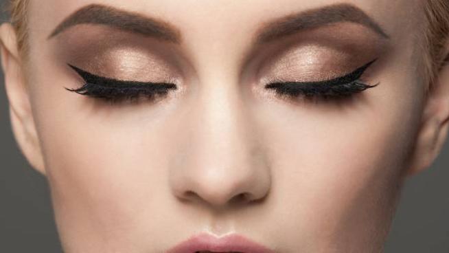 Eyeliner Come Farlo A Casa Con Due Ingredienti Magazine Quotidiano Net